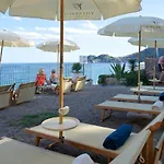 Taormina Mare Apartments,Suites & Beachclub